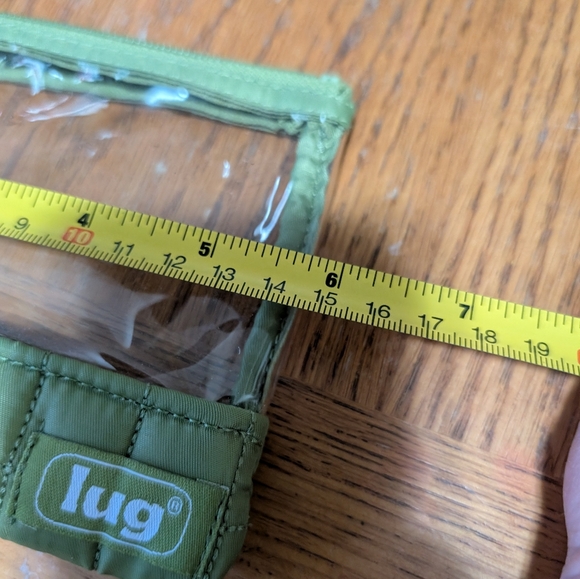 Quilted polyester construction with signature Lug styling. - Picture 4 of 6